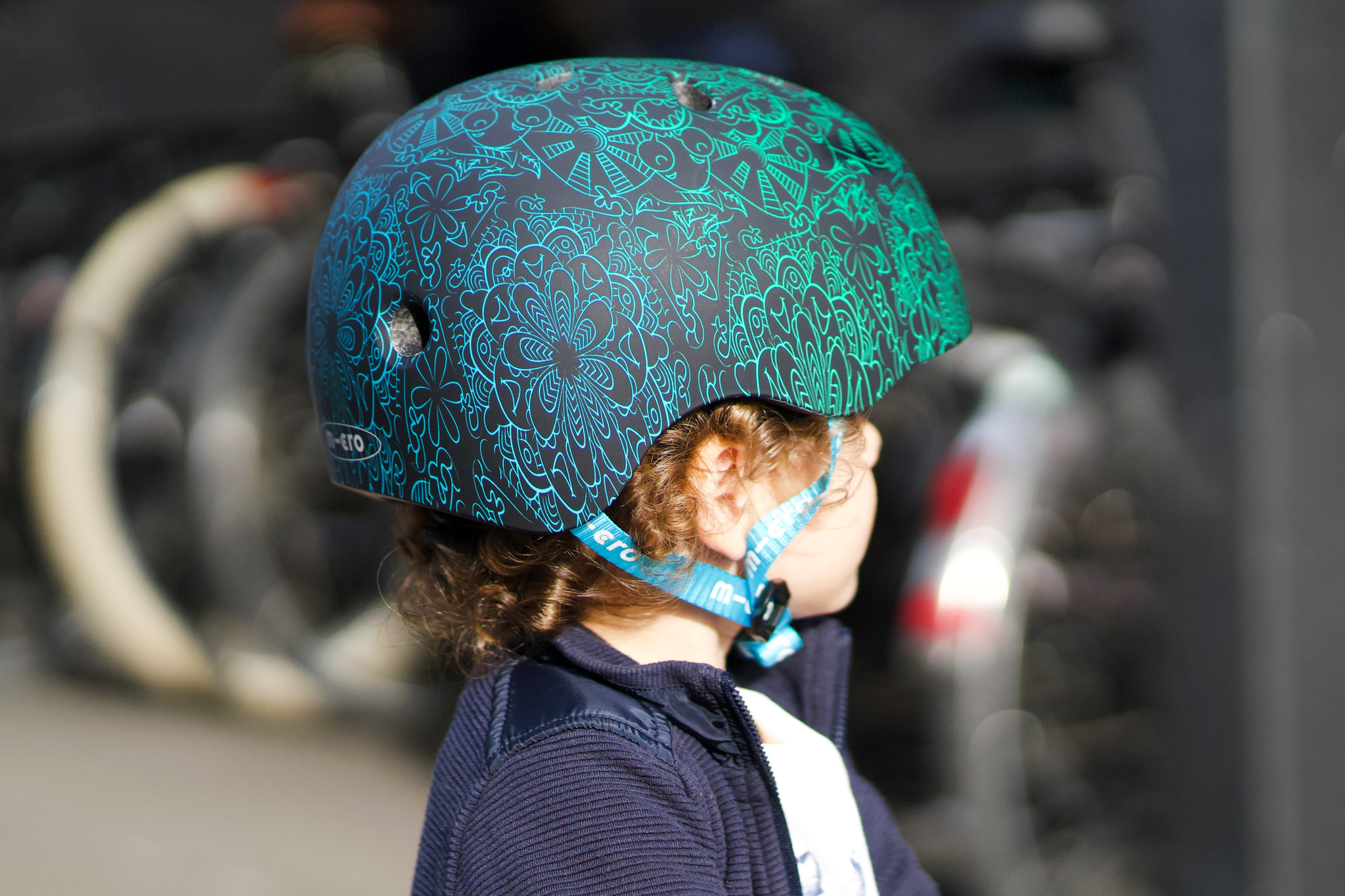 Dziecięcy kask na hulajnogę Micro Mandala Green/Blue