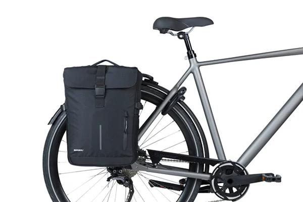 Dwustronna sakwa rowerowa Basil Move 30L MIK 2.0 Black