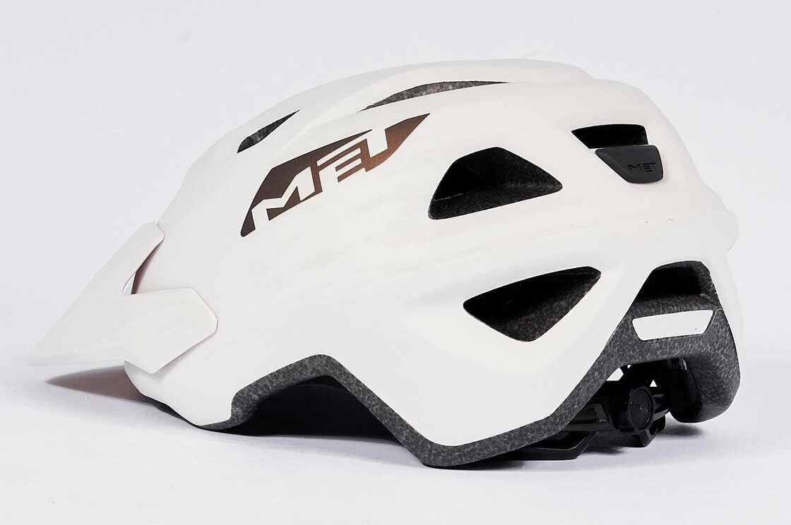 Kask rowerowy MET Echo Off-White