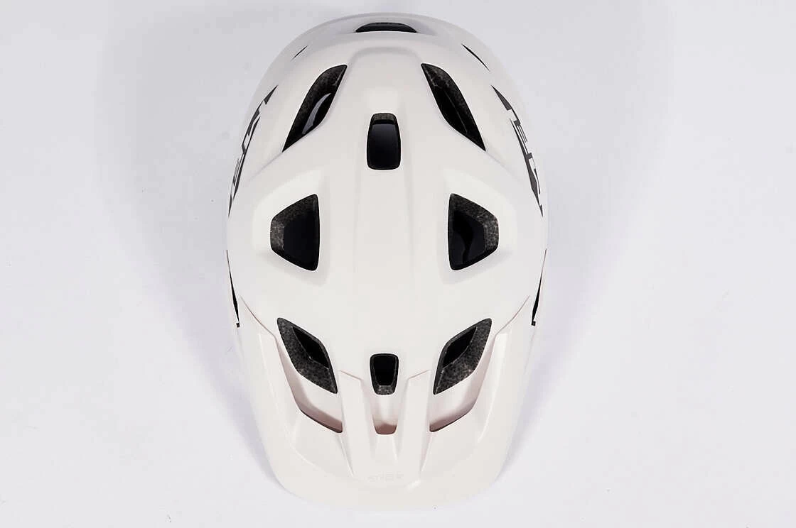 Kask rowerowy MET Echo Off-White