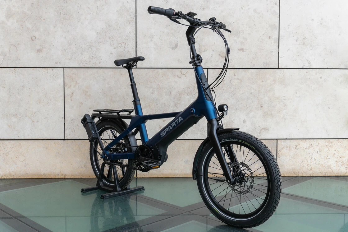 Kompaktowy rower elektryczny na pasku Sparta S-Compact Bes3 Smart 500Wh 20" Navy Blue Mat