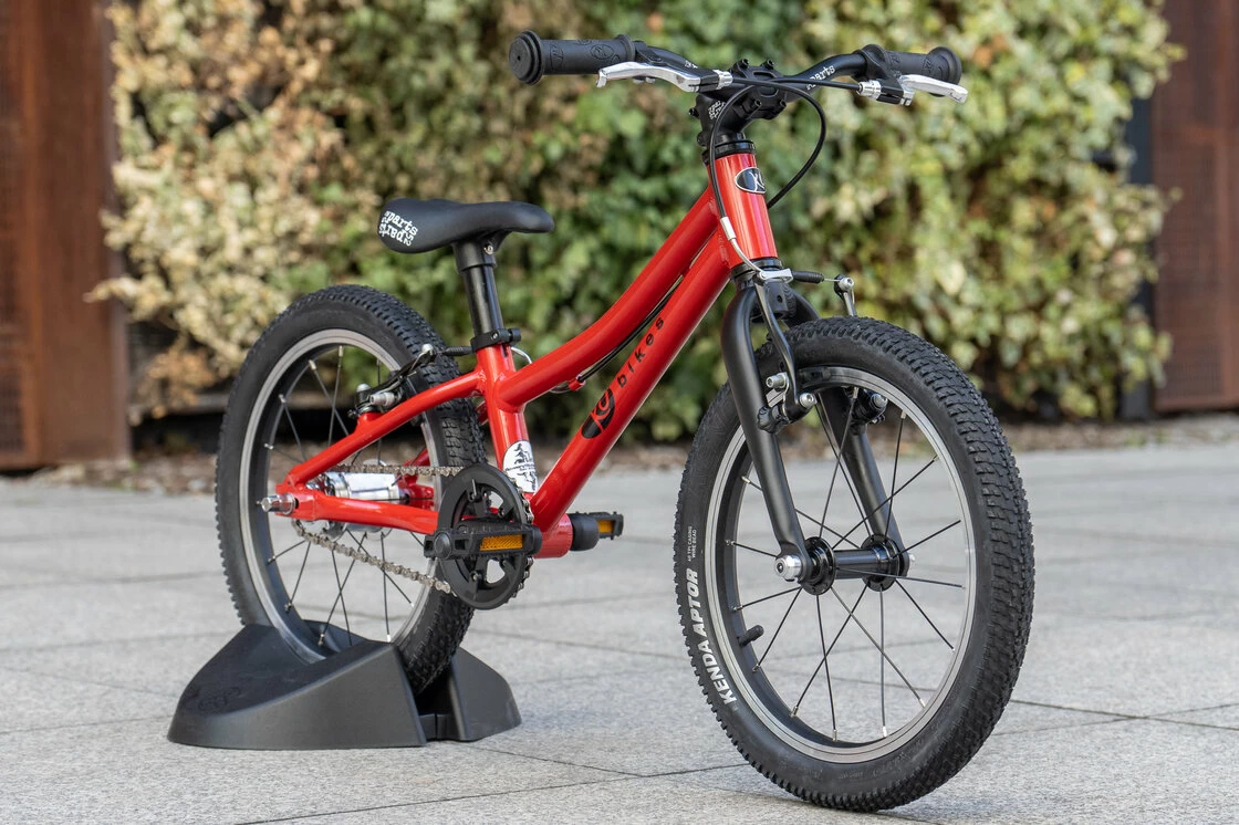Lekki rower dla dziecka KUbikes 16 S AUTO 2 biegi Sturmey Archer Czerwony