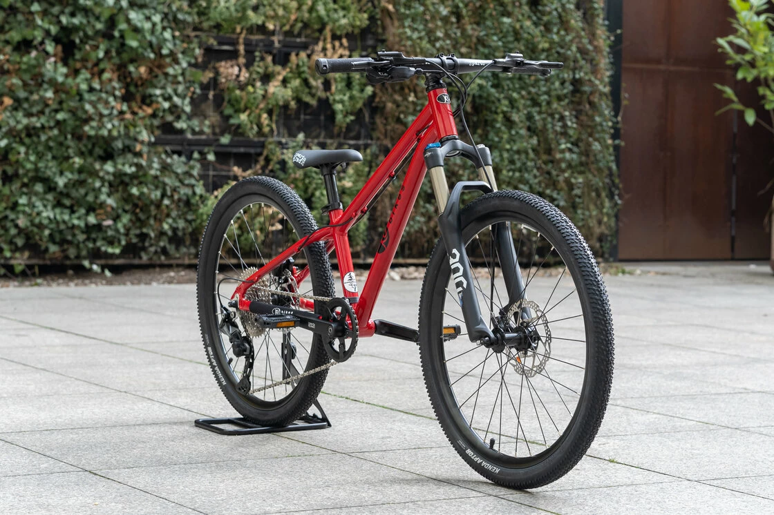 Lekki rowerek amortyzowany KUbikes 24 S MTB DISC czerwony