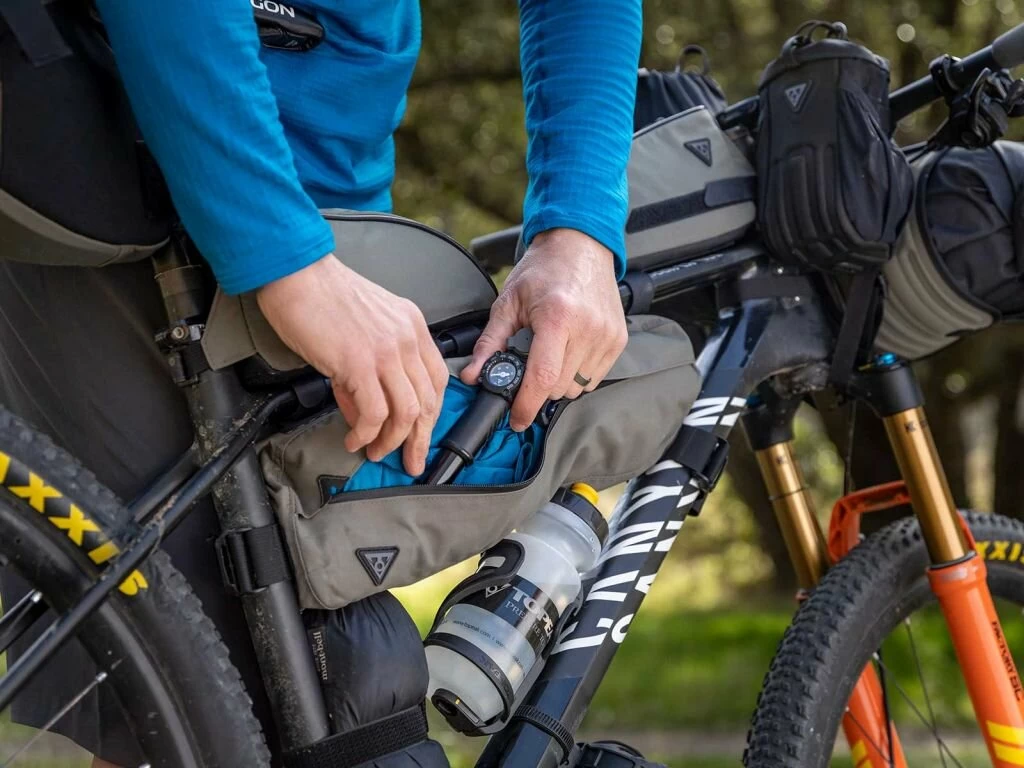 Sakwa na ramę rowerową Topeak MidLoader Green 3 litry