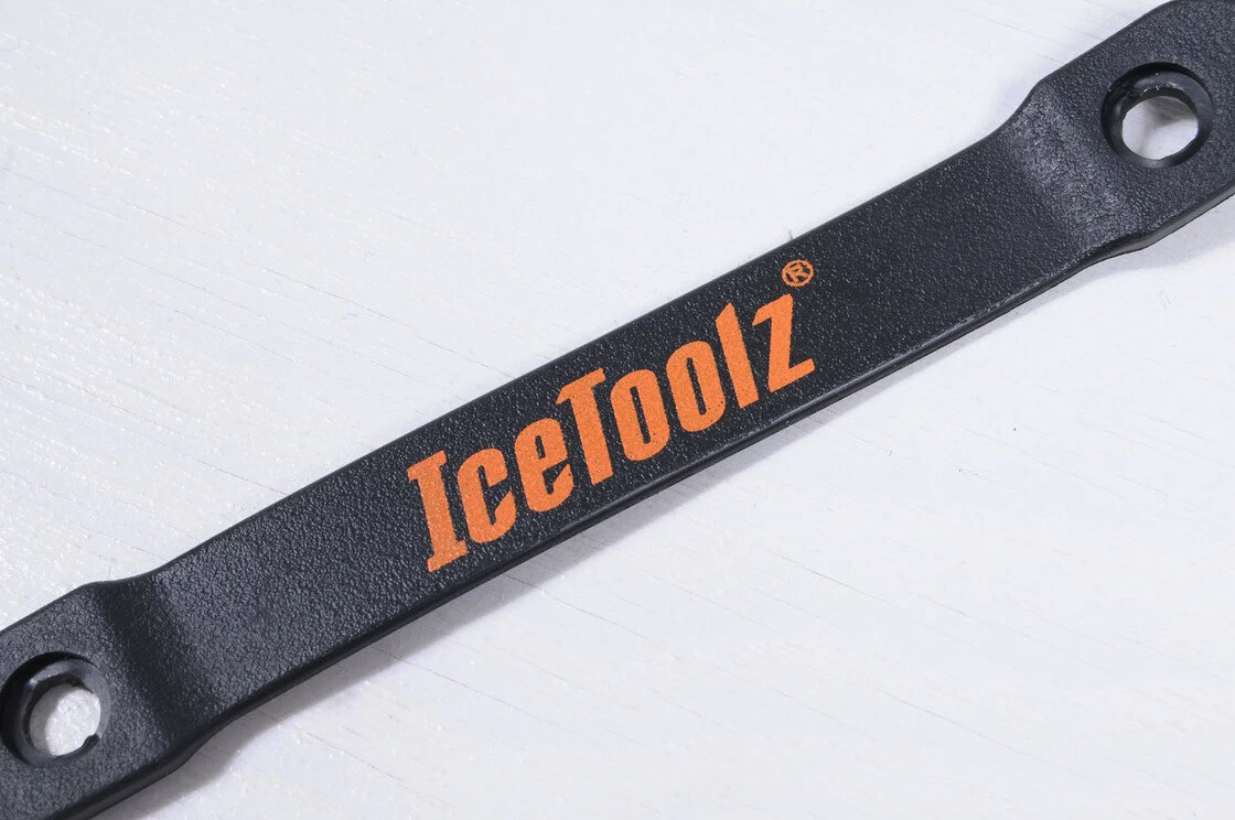 Urządzenie do czyszczenia łańcucha rowerowego (skruber) IceToolz C115